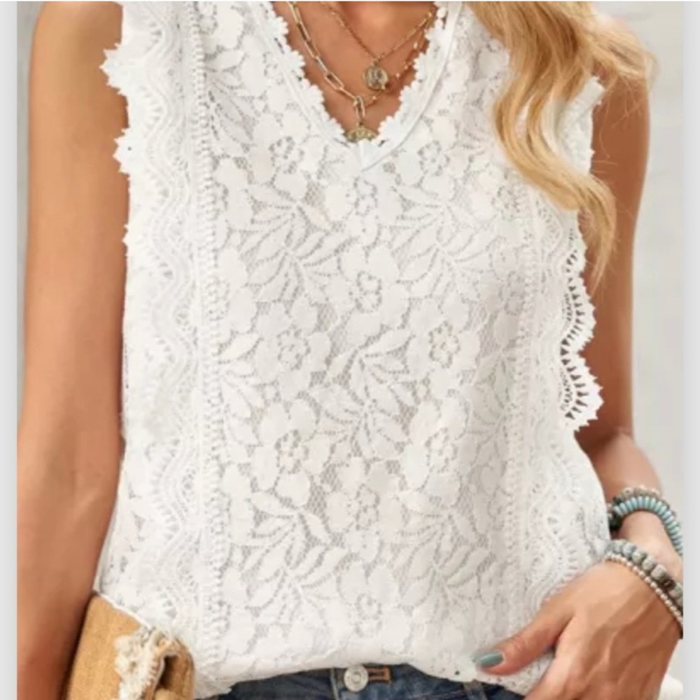 Feminine white lace top - Picture 6 of 10